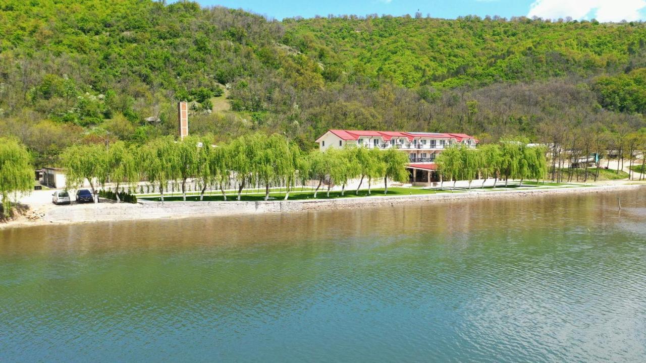 Vega Resort Restaurant & Lodge Orşova Esterno foto