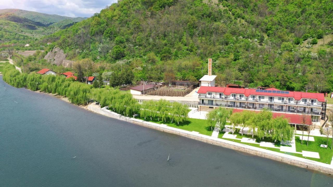 Vega Resort Restaurant & Lodge Orşova Esterno foto